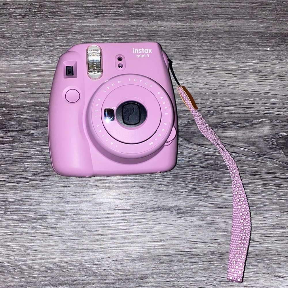 Fuji film Insta’s mini 9 Polaroid camera